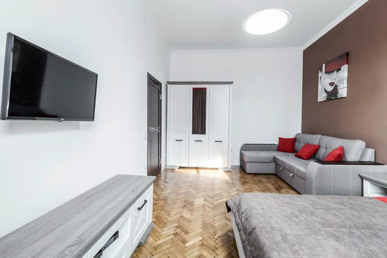 Apartment Inshiapartments On Liberty Avenue 2 Lviv